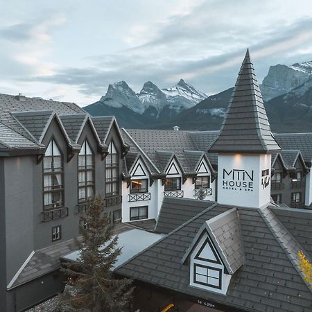 Mtn House By Basecamp Hotel แคนมอร์ ภายนอก รูปภาพ