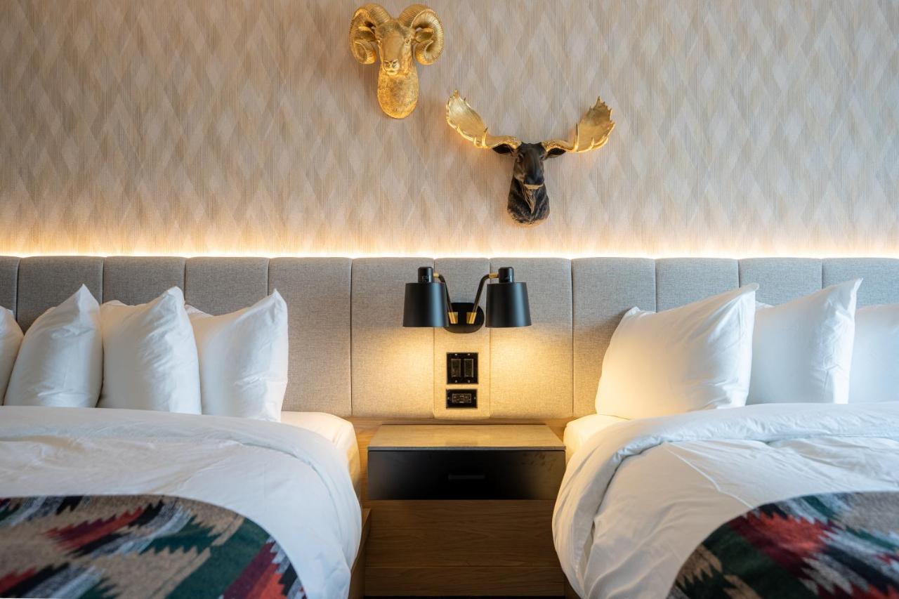 Mtn House By Basecamp Hotel แคนมอร์ ภายนอก รูปภาพ