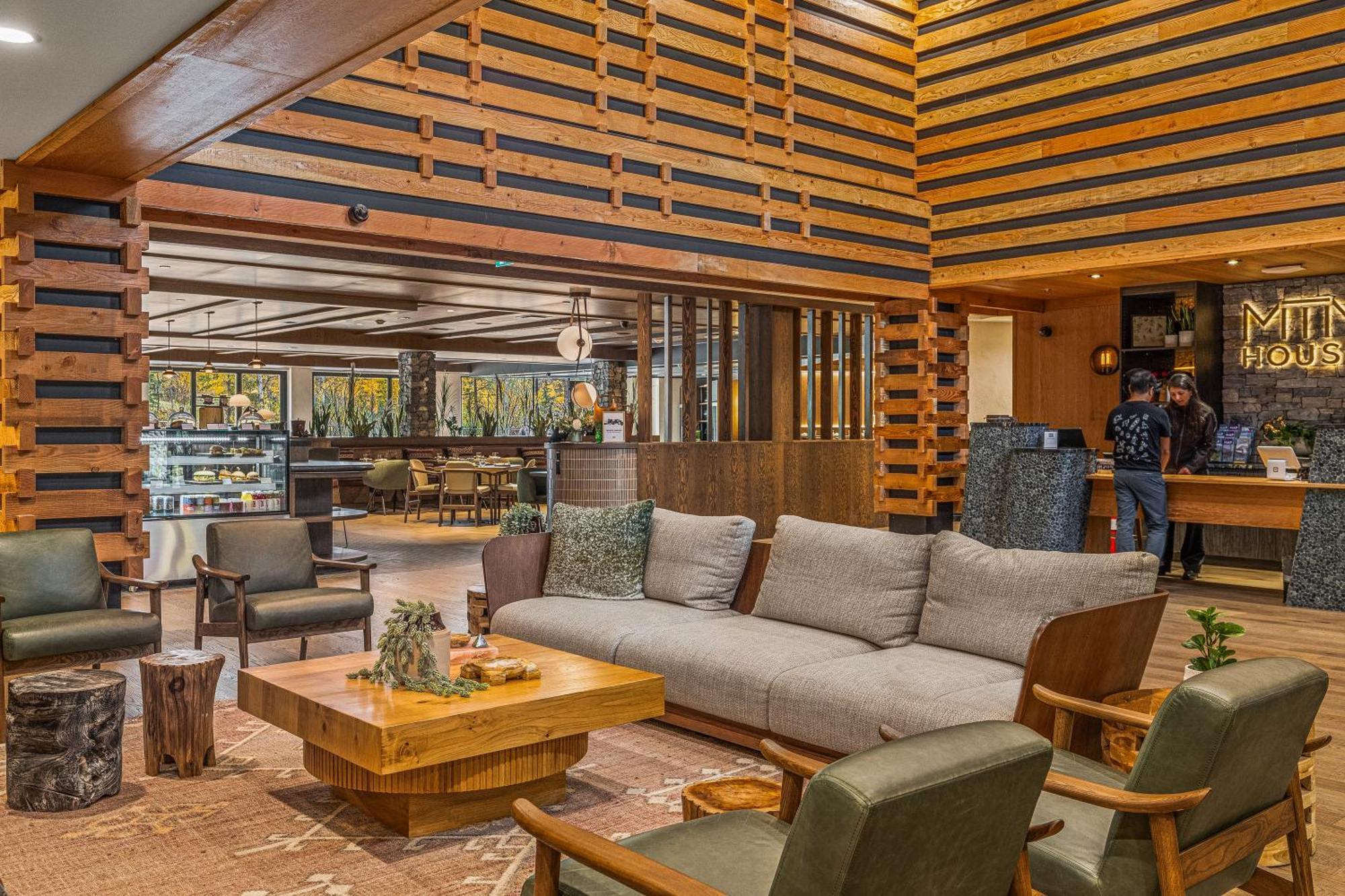 Mtn House By Basecamp Hotel แคนมอร์ ภายนอก รูปภาพ