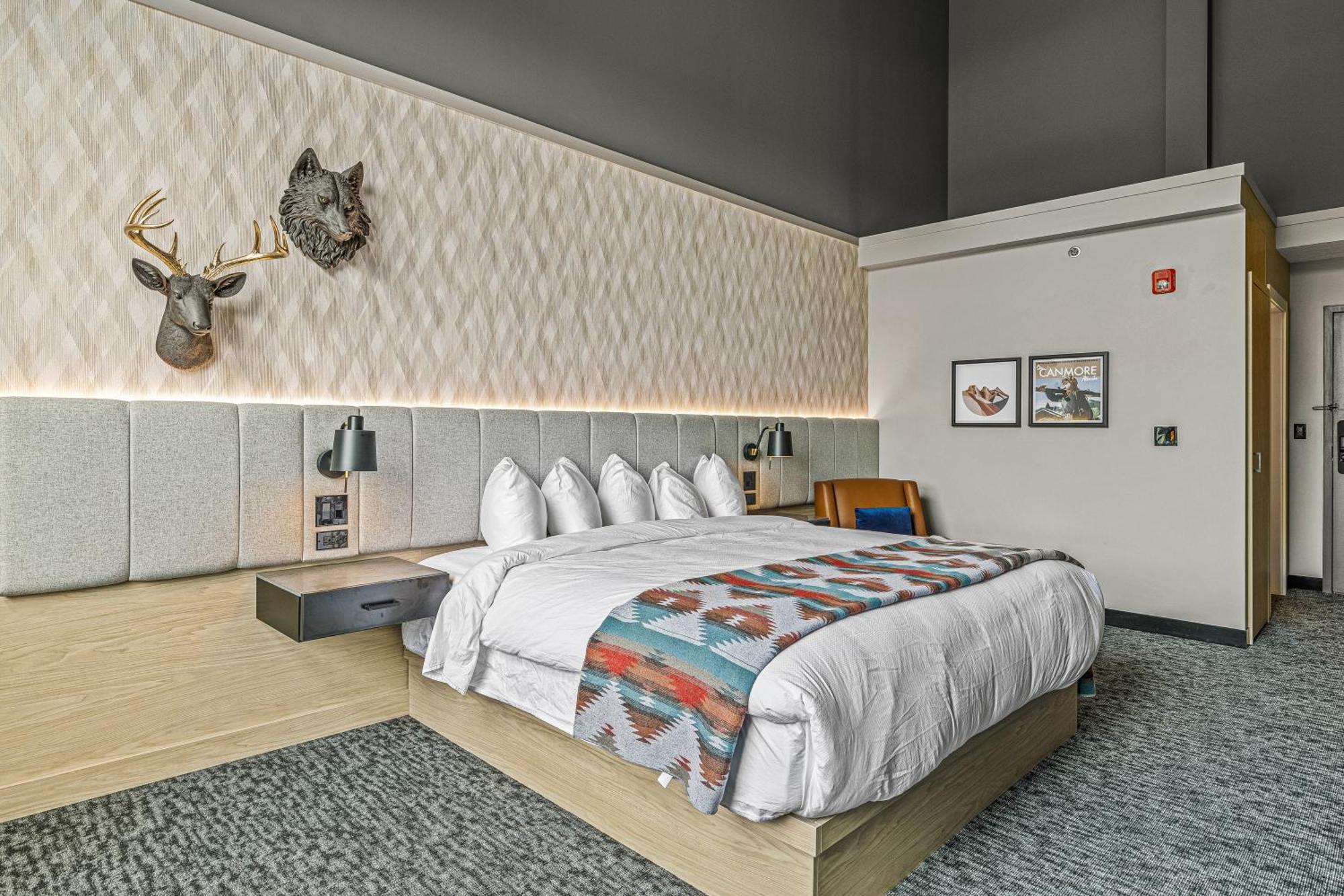 Mtn House By Basecamp Hotel แคนมอร์ ภายนอก รูปภาพ
